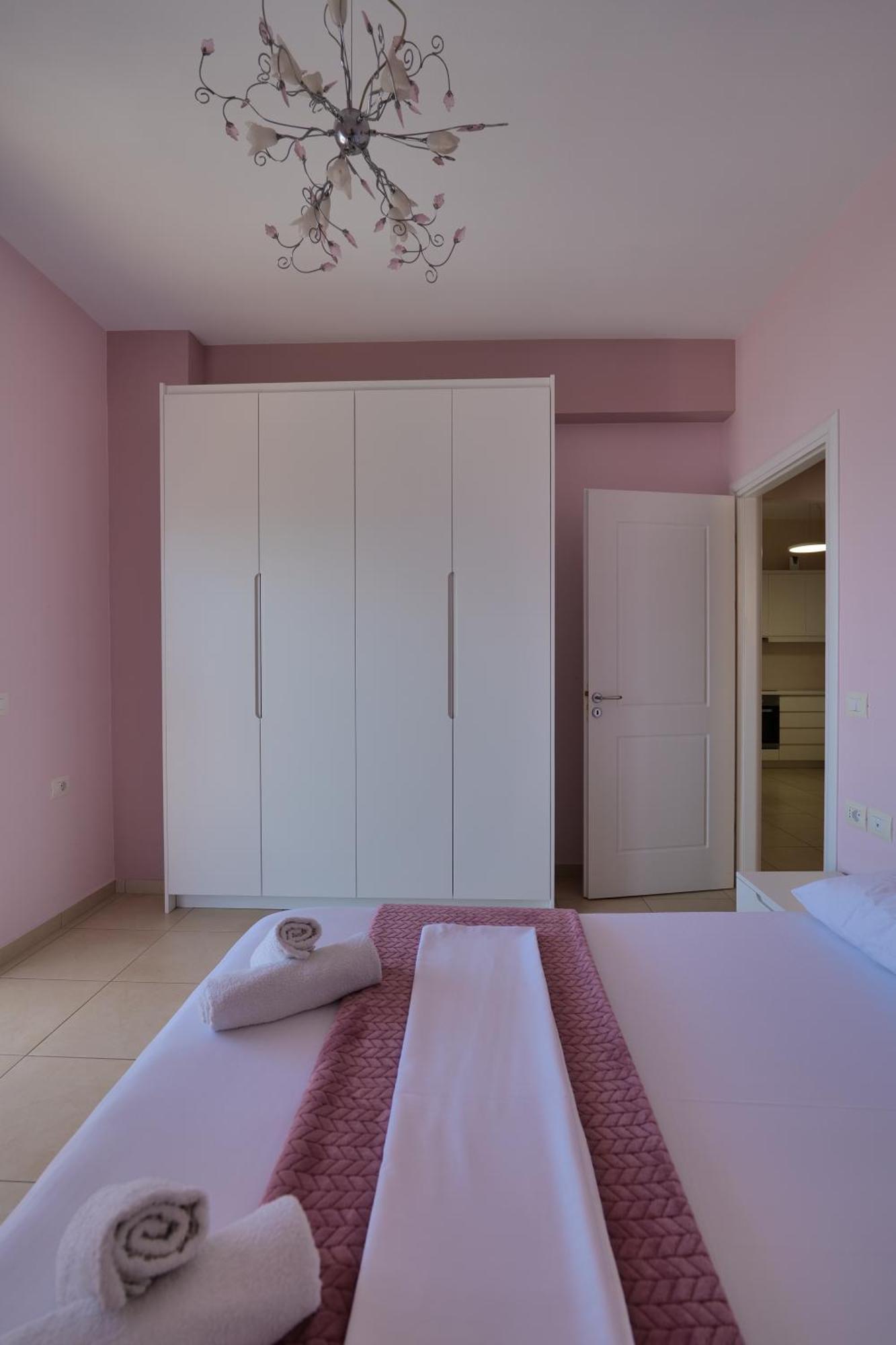 Noel Sea View Apartments Sarandë Esterno foto