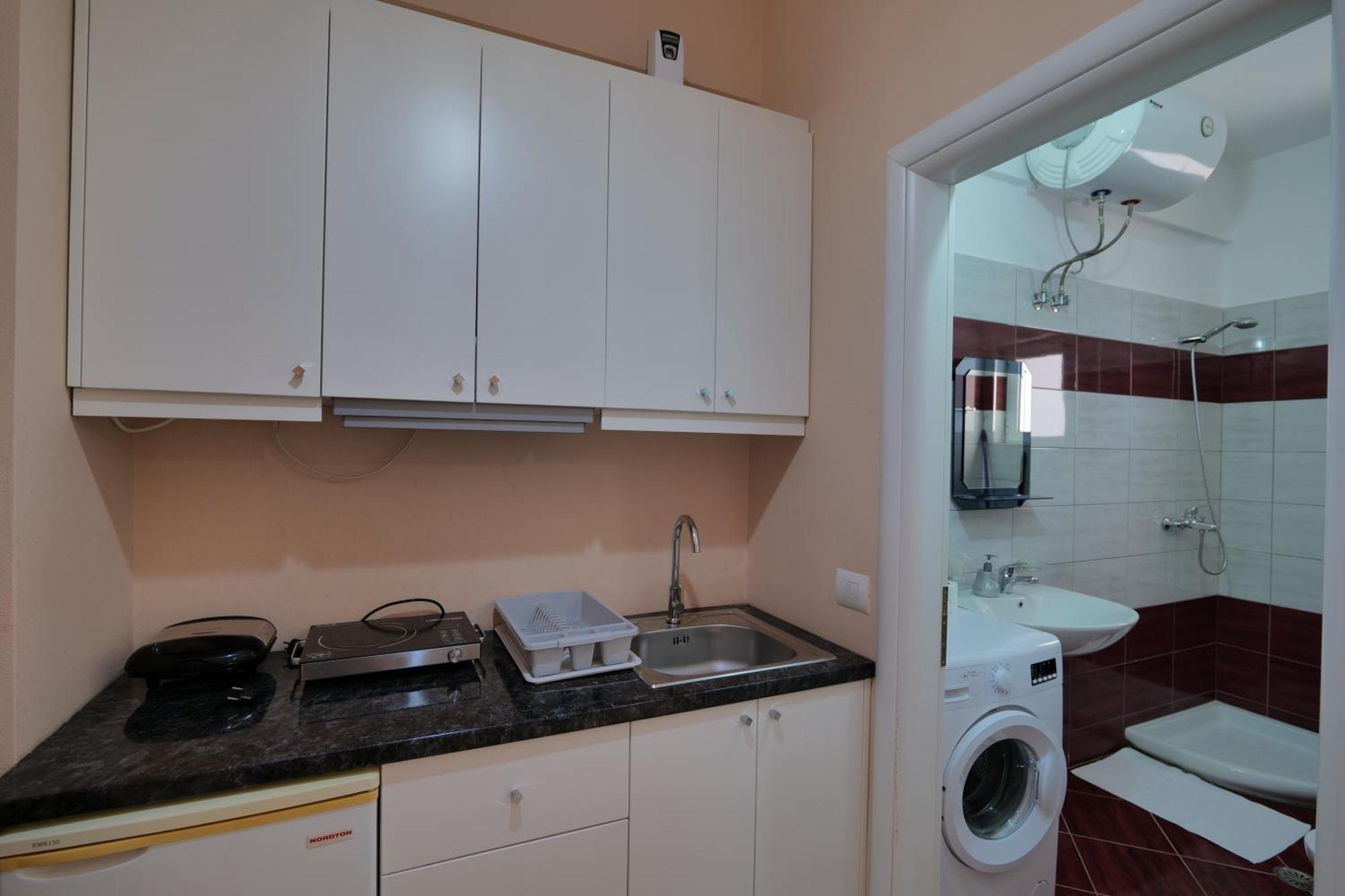 Noel Sea View Apartments Sarandë Esterno foto