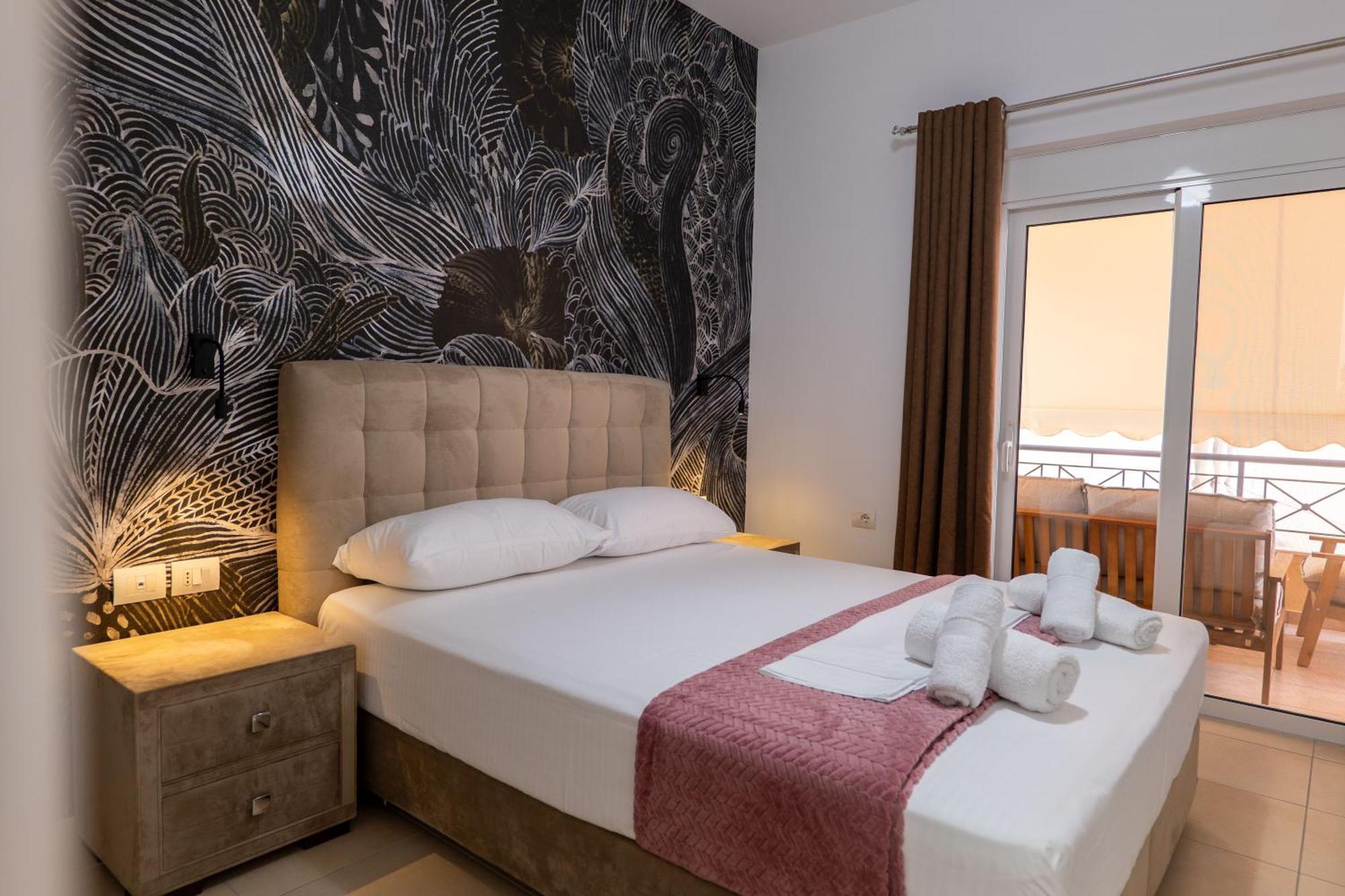 Noel Sea View Apartments Sarandë Esterno foto