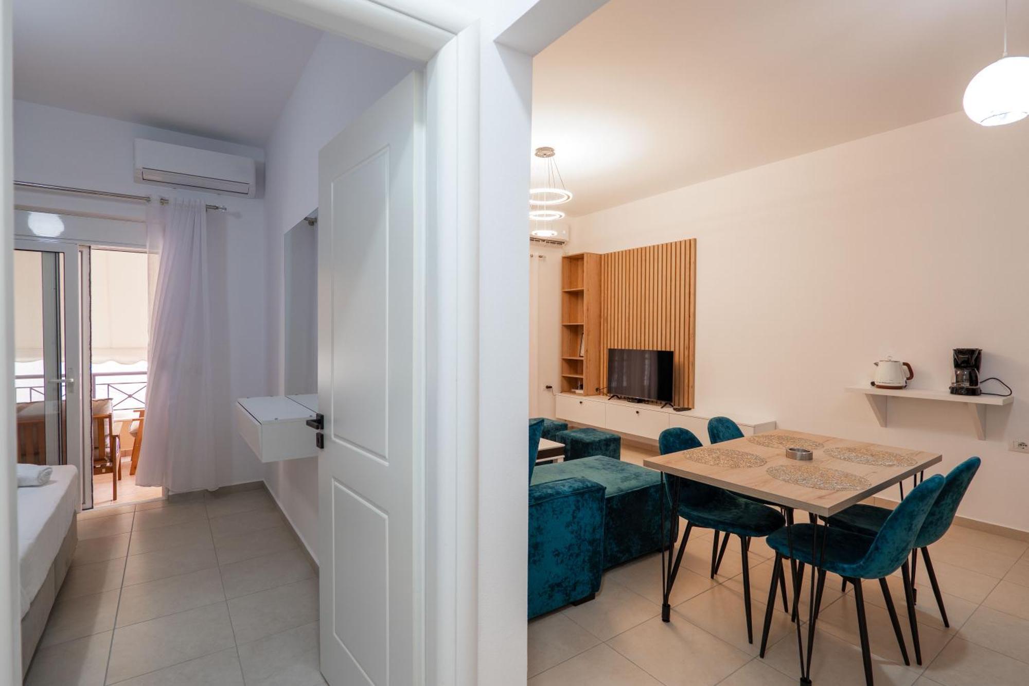 Noel Sea View Apartments Sarandë Esterno foto
