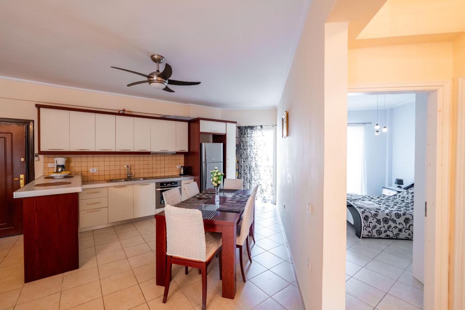 Noel Sea View Apartments Sarandë Esterno foto