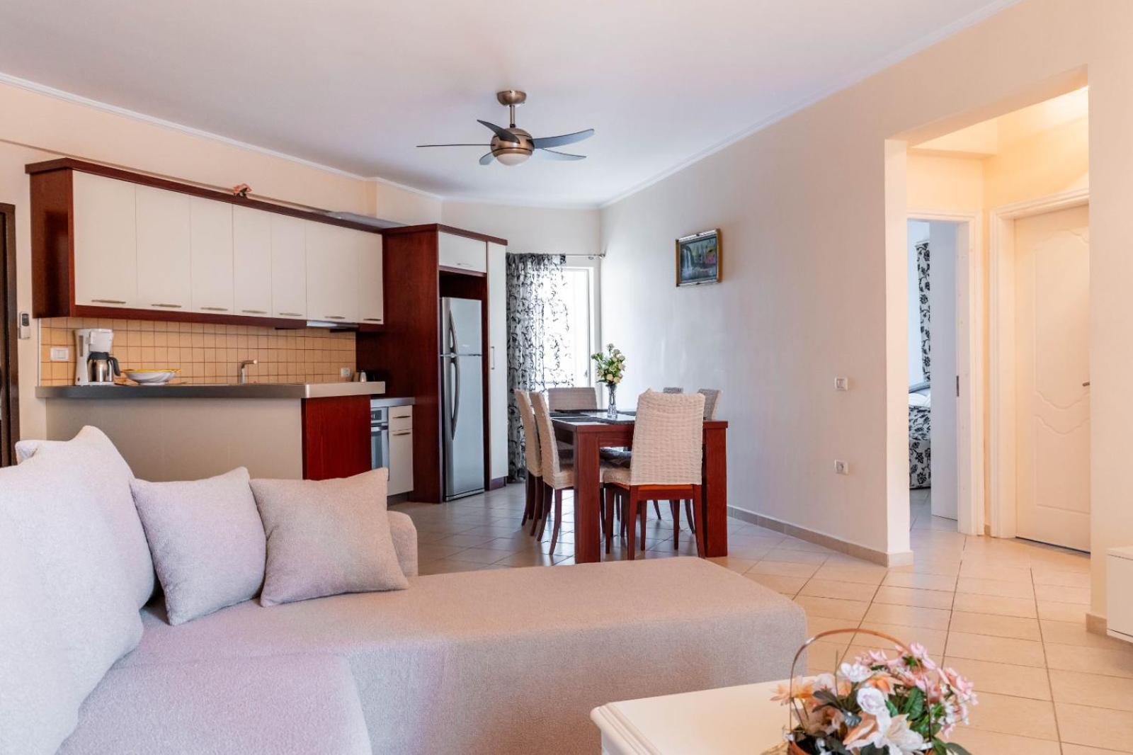Noel Sea View Apartments Sarandë Esterno foto