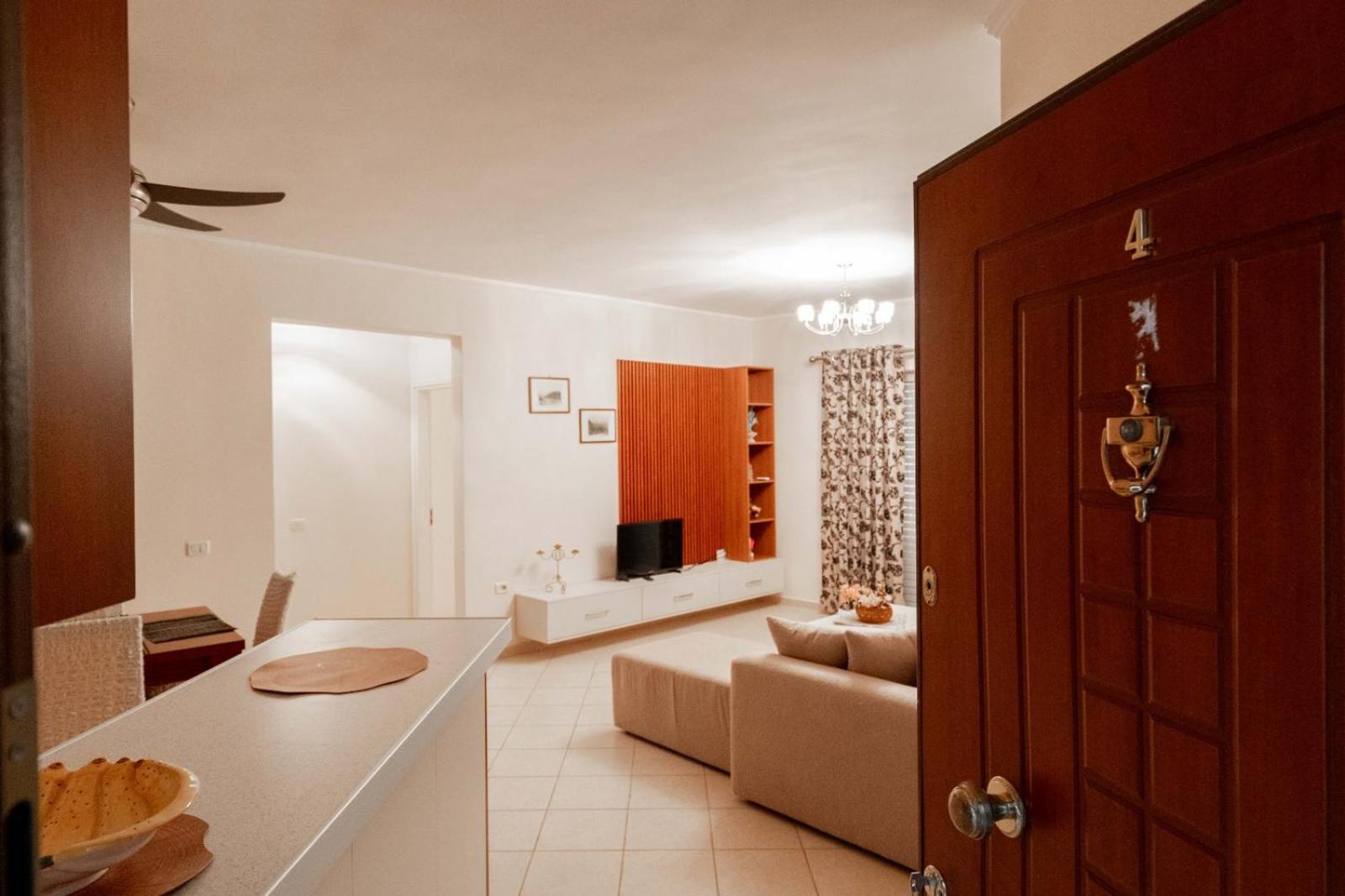 Noel Sea View Apartments Sarandë Esterno foto