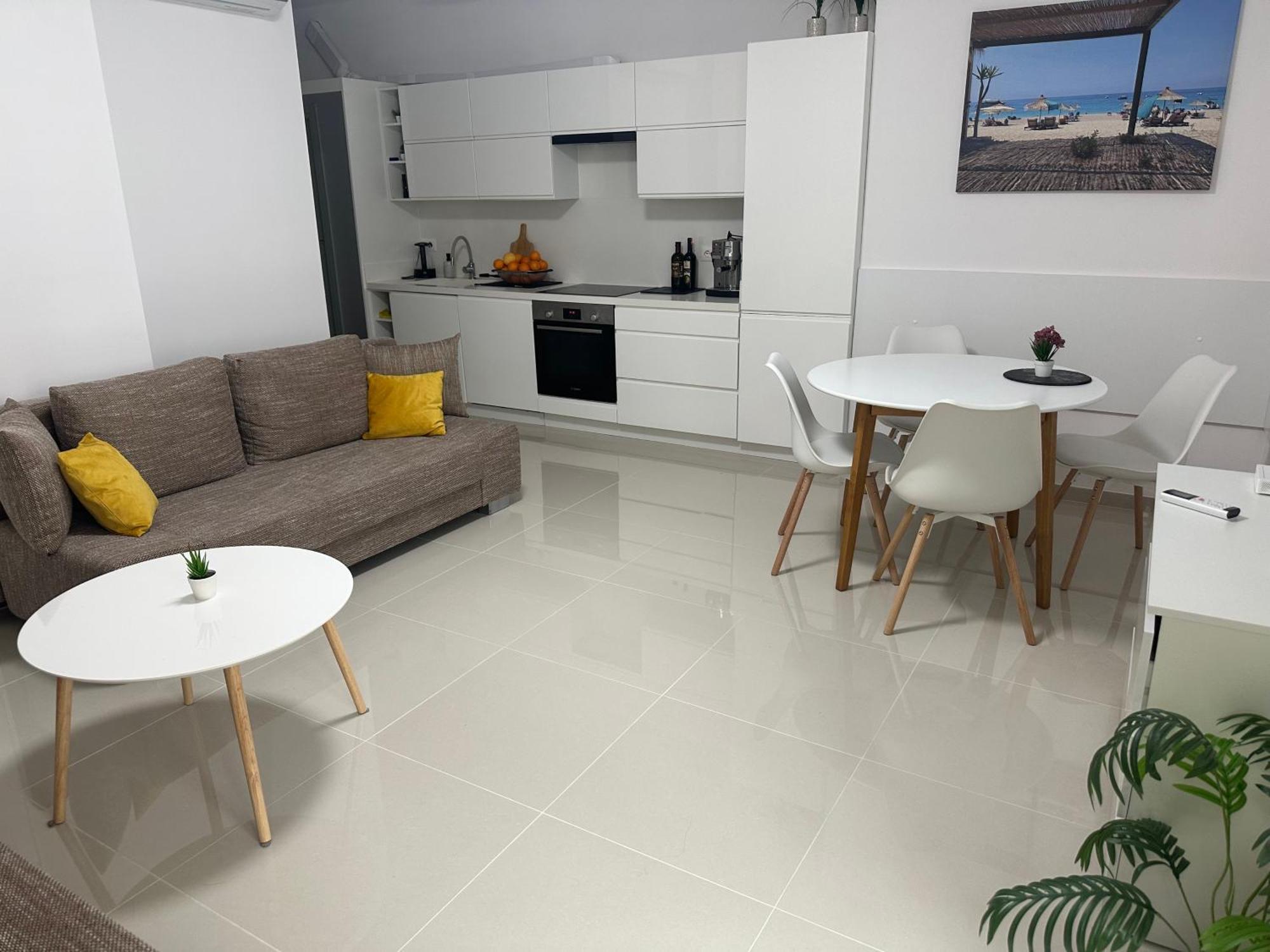 Noel Sea View Apartments Sarandë Esterno foto